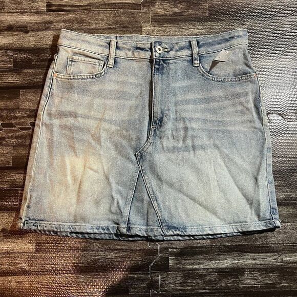 🤑NWT Arizona Juniors Patchwork Denim Jean Mini Skirt - Picture 1 of 3